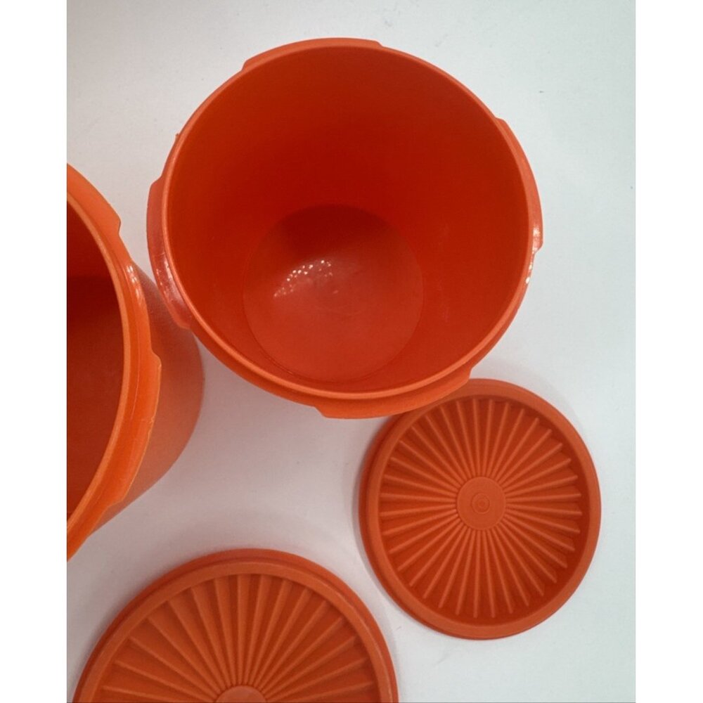 Vintage Tupperware Harvest Orange Servalier Canisters Set Of 4 w/ Sunburst Lids - Picture 8 of 13